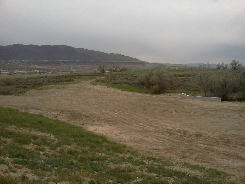 Looking east of bridge toward I-15